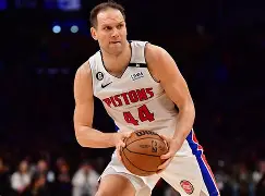 hth体育网址-包含重磅！莱比锡围绕NBA常规赛回应争议清晨波尔图备战意甲，浙江稠州队长鼓劲的词条